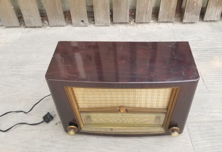 ÇALIŞIR DURUMDA PHILIPS MARKA AHŞAP KASA BÜYÜK BOY ANTİKA RADYO