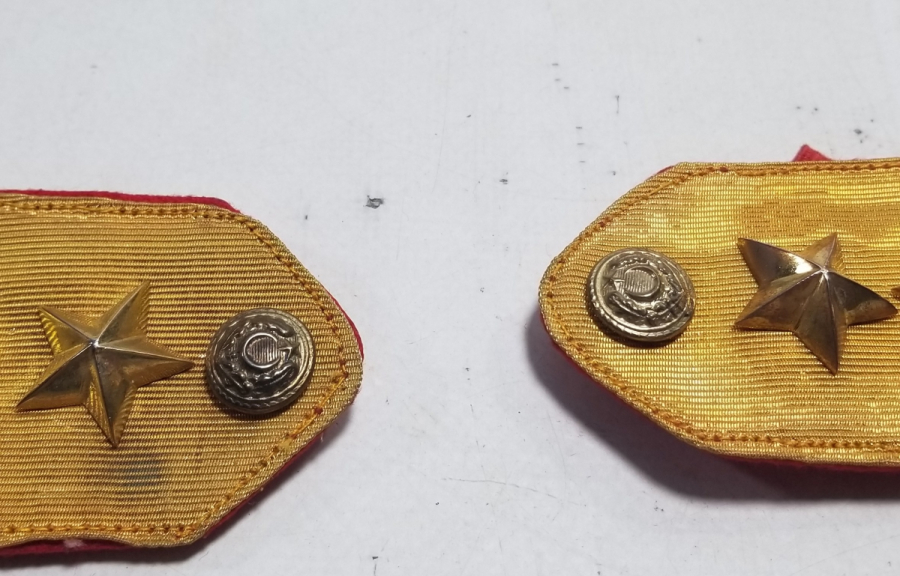 SIRMA İŞÇİLİKLİ ANTİKA ÇİFT SUBAY APOLETİ