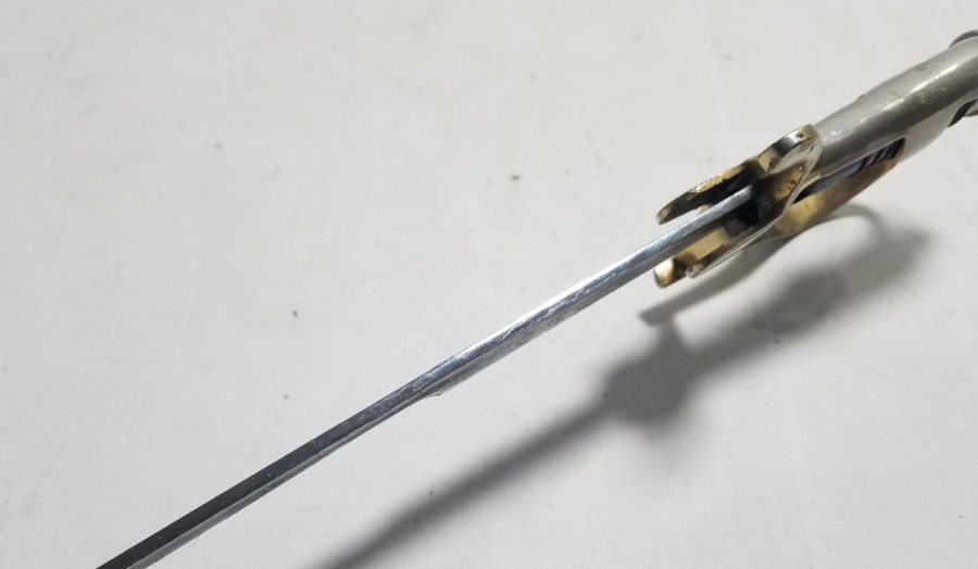 İKİ YÜZÜ GRAVÜRLÜ ANTİKA SUBAY KILICI