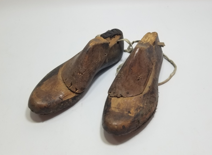 OSMANLI DÖNEMİ EL YAPIMI AHŞAP AYAKKABICI KALIBI