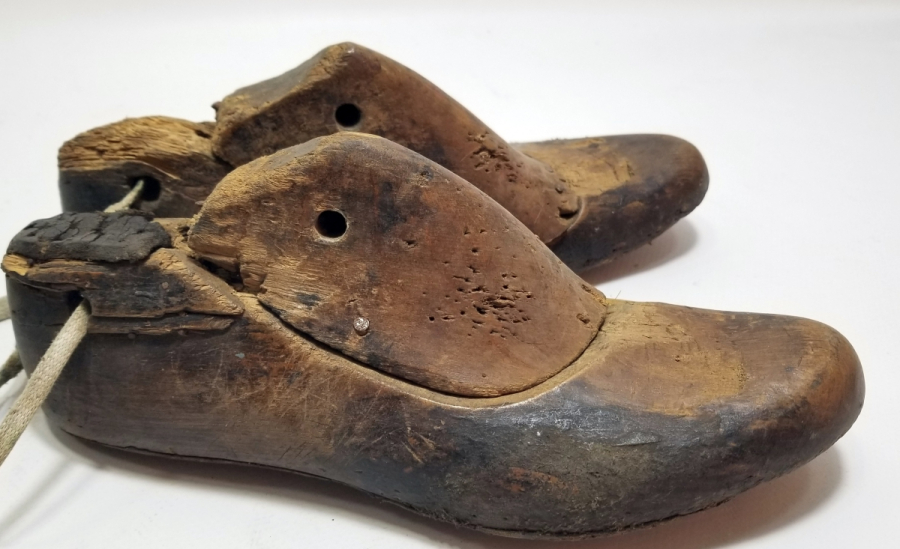 OSMANLI DÖNEMİ EL YAPIMI AHŞAP AYAKKABICI KALIBI