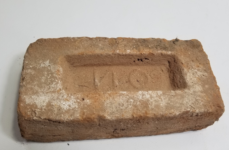 ÜZERİ RUMCA YAZILI OSMANLI DÖNEMİ TUĞLA