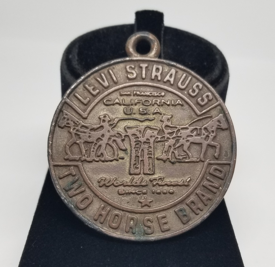 LEVIS HATIRA MADALYON