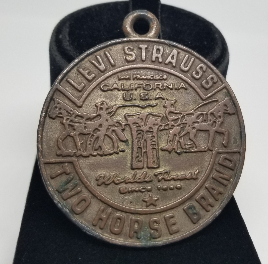 LEVIS HATIRA MADALYON