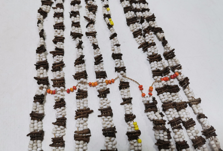 OPAL BONCUKLARLA BEZELİ ŞAMANİK EV TILSIMI