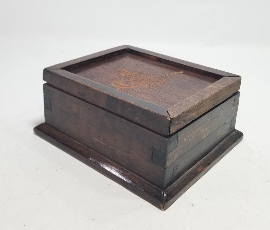 ÜZERİ TUĞRALI KIRLANGIÇ GEÇME İŞÇİLİKLİ OSMANLI DÖNEMİ KAHVE KUTUSU
