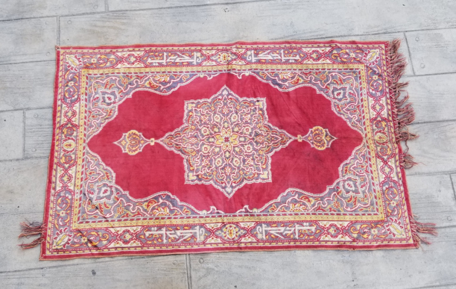 OSMANLI DÖNEMİ NADİR TİPTE ÜZERİ KUFİ YAZILI DUVAR HALISI