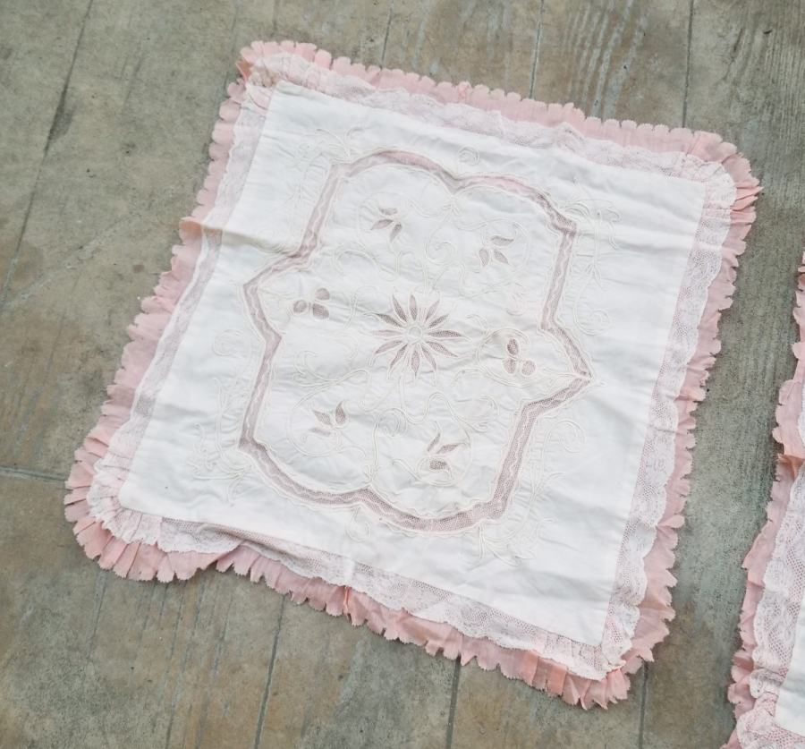 DELİK İŞİ ANTİKA ÇİFT YASTIK KILIFI