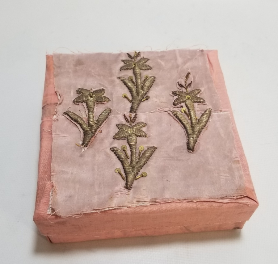 SIRMA İŞÇİLİKLİ EL YAPIMI ANTİKA KUTU