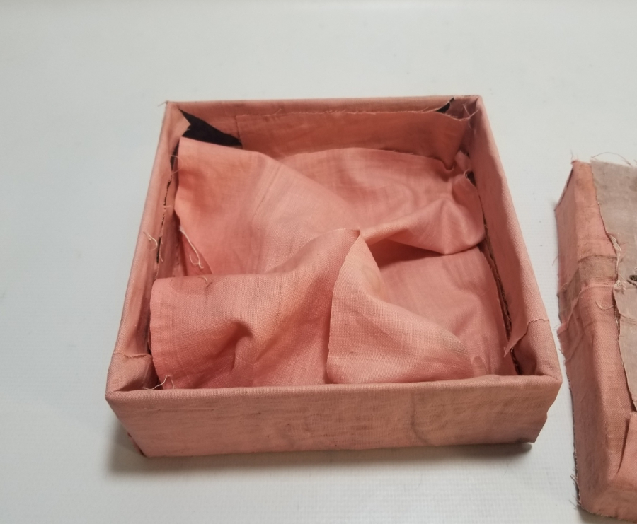 SIRMA İŞÇİLİKLİ EL YAPIMI ANTİKA KUTU