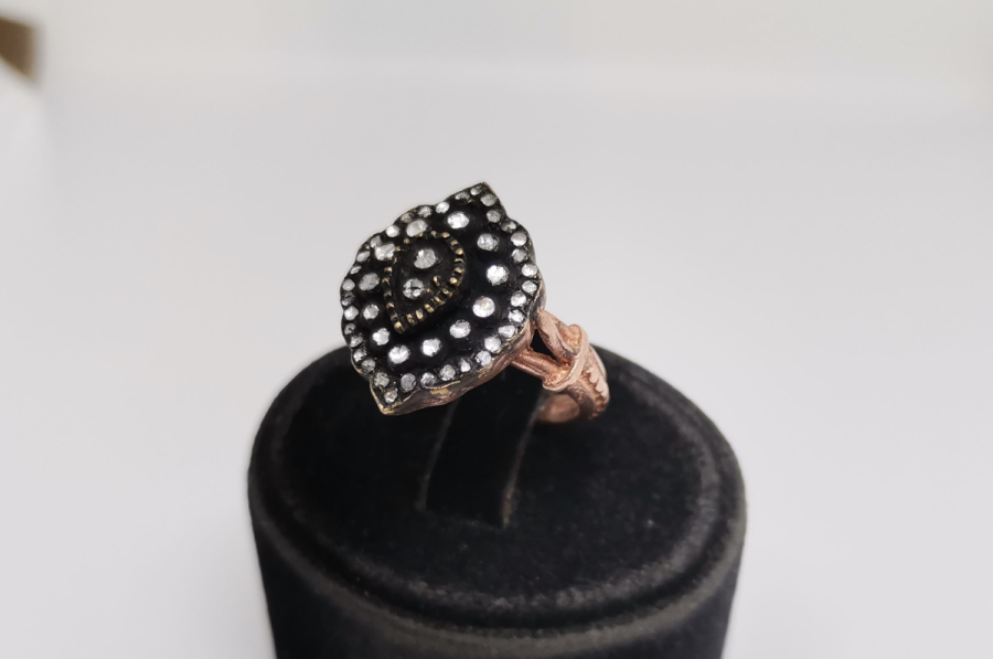 ÖZEL YAPIM ELMAS TAŞLI YÜZÜK