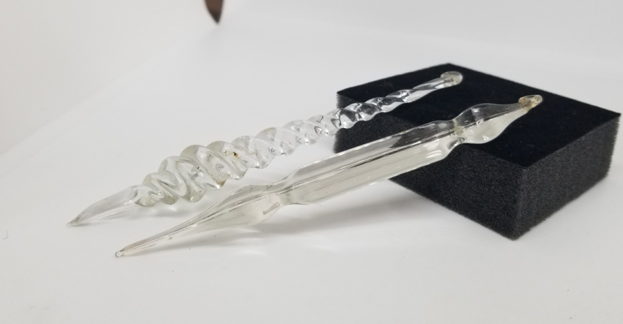 OSMANLI DÖNEMİ EL YAPIMI İKİ ADET CAM OKUMA ÇUBUĞU