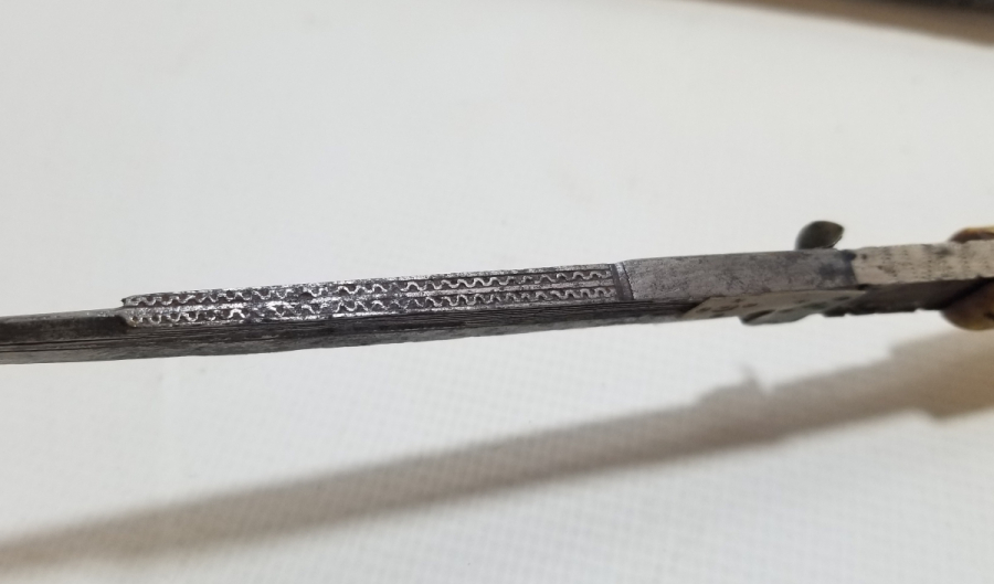 KEMİK SAPLI ANTİKA SÜRMENE KAMASI