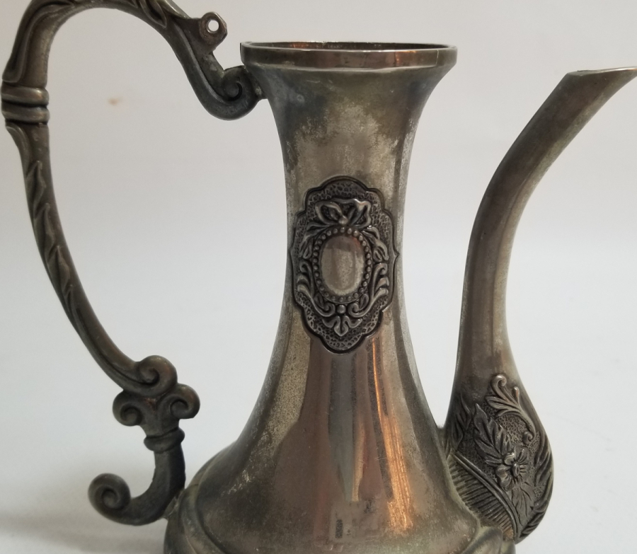 GÜMÜŞ KAPLAMA DEKORATİF SÜRAHİ FORMLU MASA ÜSTÜ OBJESİ