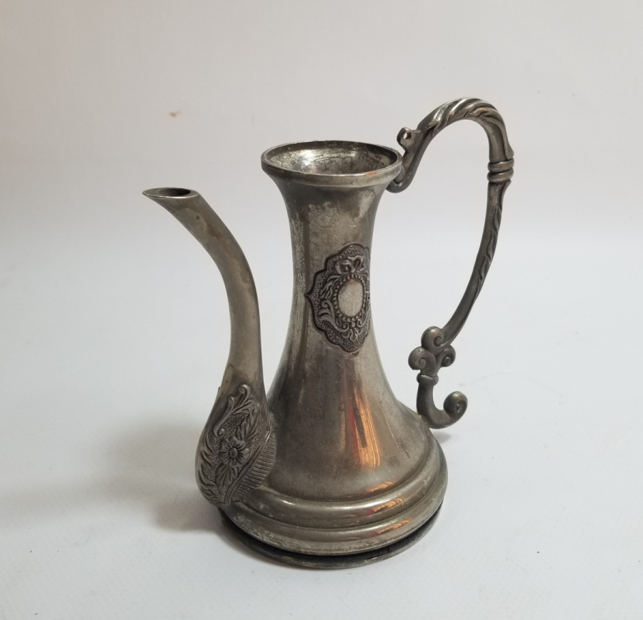 GÜMÜŞ KAPLAMA DEKORATİF SÜRAHİ FORMLU MASA ÜSTÜ OBJESİ