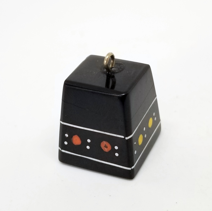 KABE İ ŞERİF FORMUNDA YAPILMIŞ OSMANLI DÖNEMİ BÜYÜK BOY OLTU TAŞI KOLYE UCU