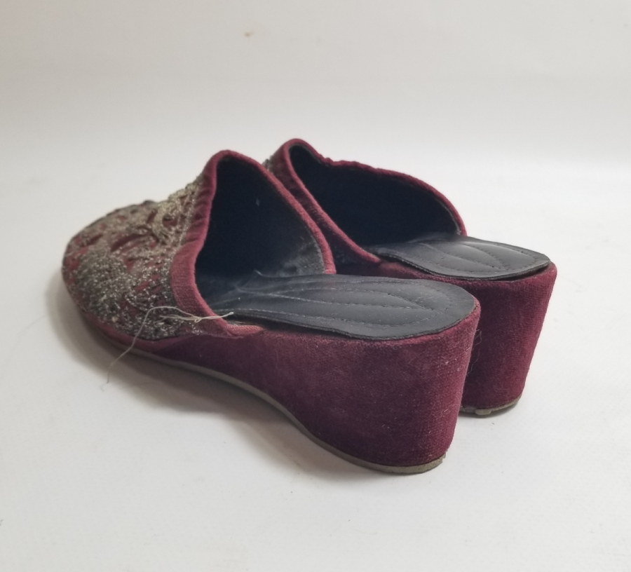 SIRMA İŞÇİLİKLİ ANTİKA GELİN TERLİĞİ