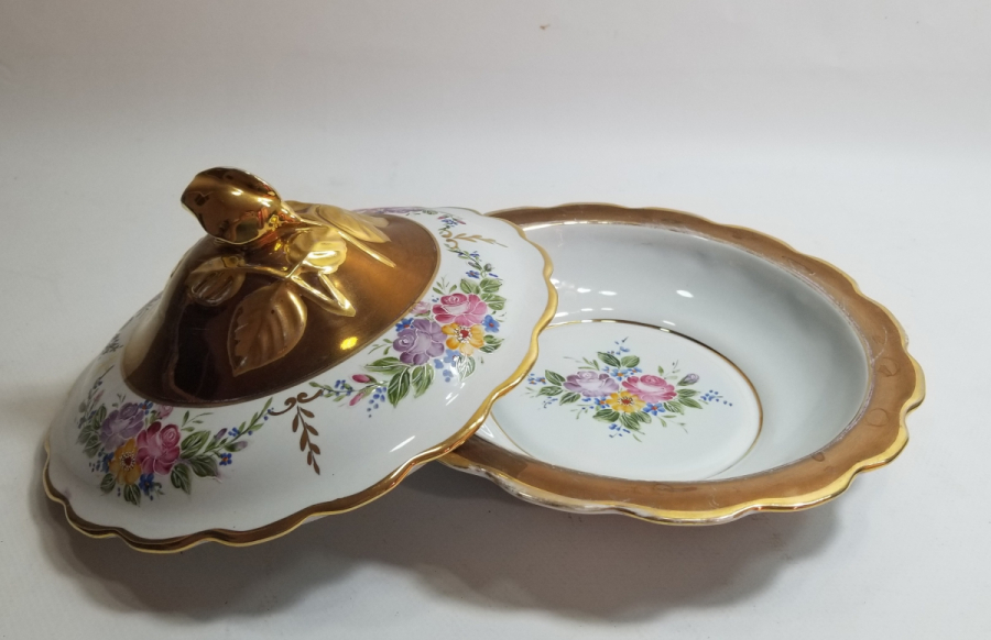 OSMANLI DÖNEMİ EL BOYAMA İŞÇİLİKLİ VE ALTIN VARAKLI NADİR KAPAKLI PORSELEN KASE - YEMİŞLİK