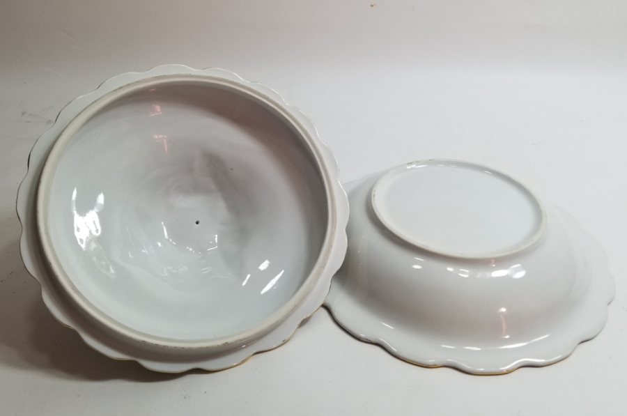 OSMANLI DÖNEMİ EL BOYAMA İŞÇİLİKLİ VE ALTIN VARAKLI NADİR KAPAKLI PORSELEN KASE - YEMİŞLİK