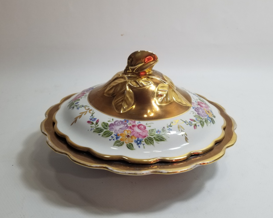 OSMANLI DÖNEMİ EL BOYAMA İŞÇİLİKLİ VE ALTIN VARAKLI NADİR KAPAKLI PORSELEN KASE - YEMİŞLİK