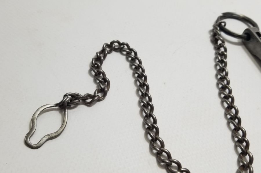 ORİJİNAL ZİNCİRİYLE ANTİKA METAL EL ALETİ