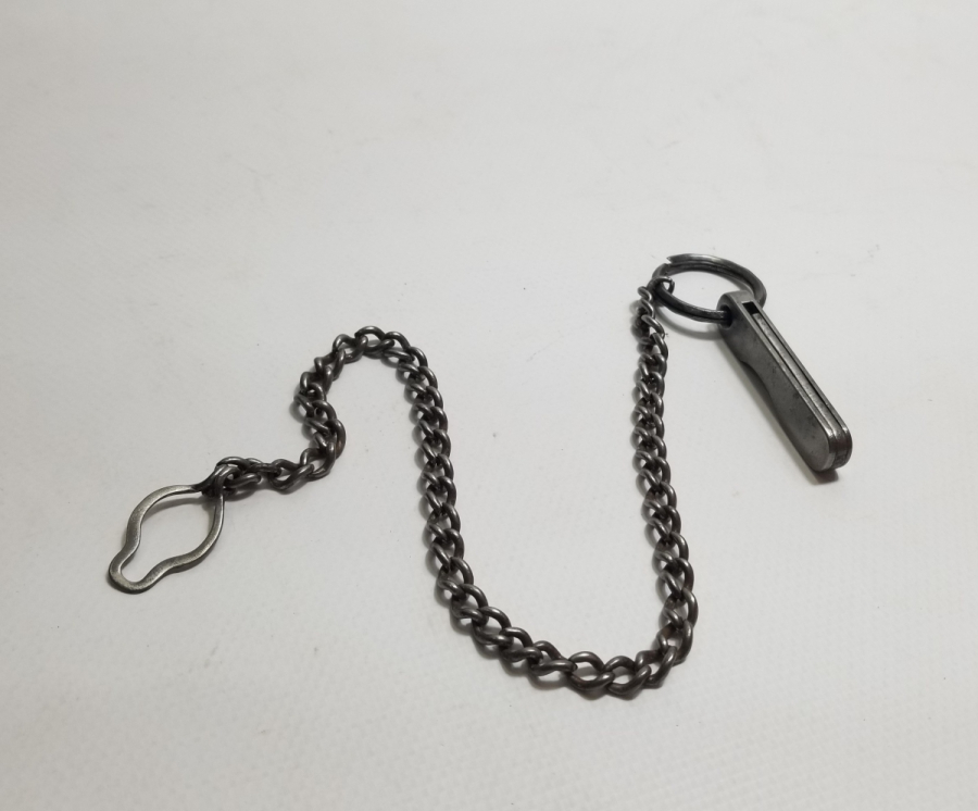 ORİJİNAL ZİNCİRİYLE ANTİKA METAL EL ALETİ