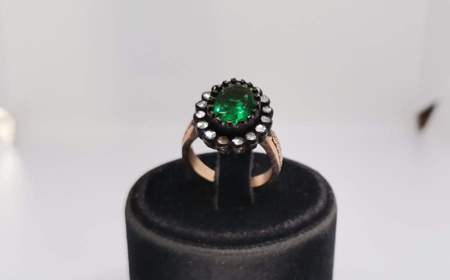 ELMAS VE ZÜMRÜT TAŞLI ÖZEL YAPIM YÜZÜK