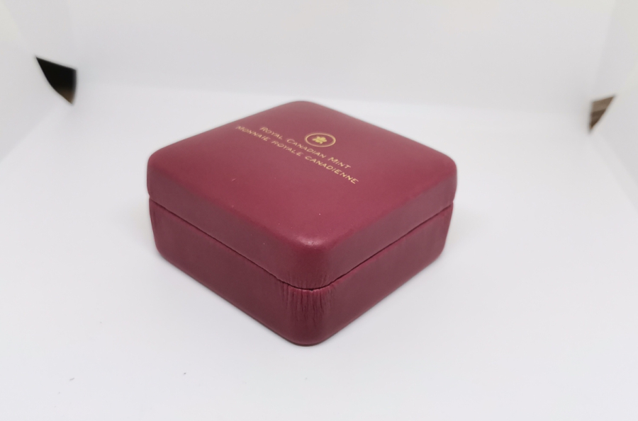 ORİJİNAL KUTUSUNDA GÜMÜŞ KAPLAMA HATIRA KANADA 25 CENT