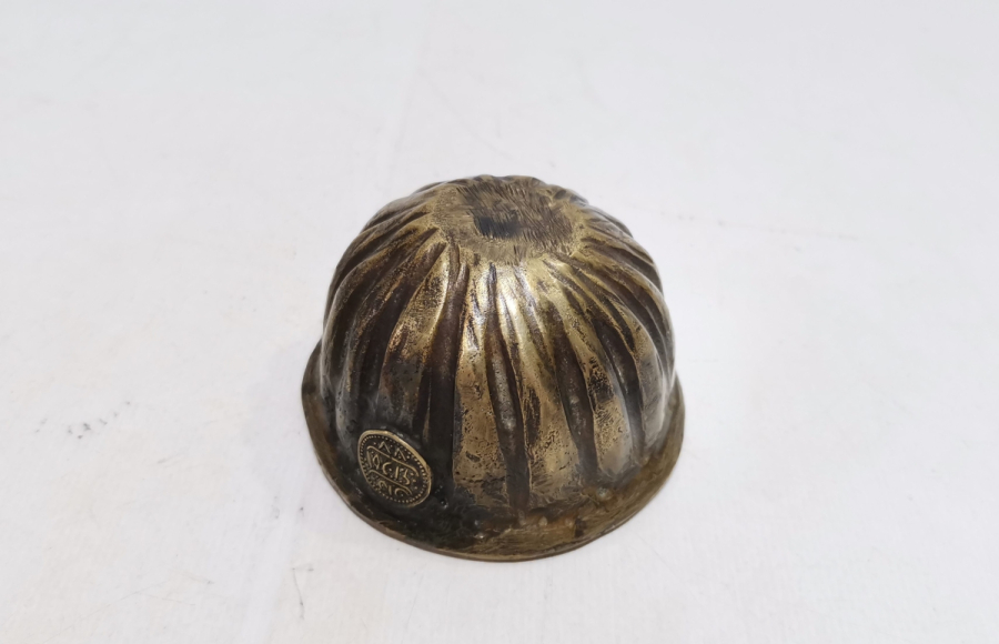 ÜZERİ OSMANLICA YAZILI OSMANLI DÖNEMİ BRONZ MACUNLUK