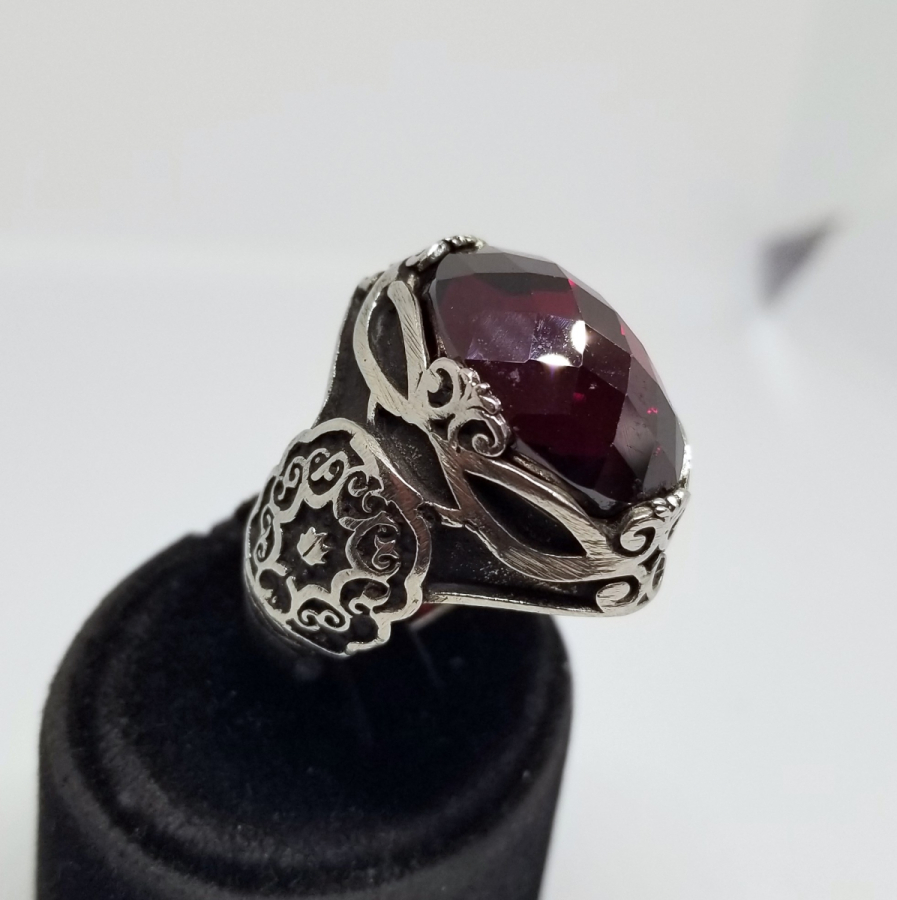 FASETA KESİM TAŞLI GÜMÜŞ YÜZÜK