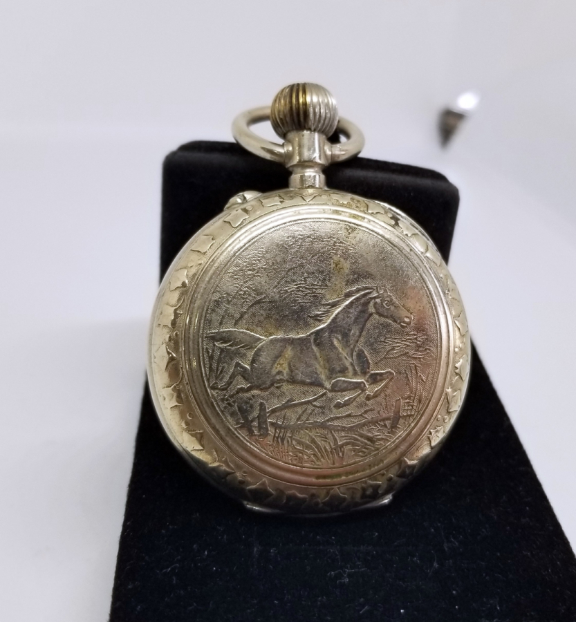 ARKA KAPAĞI AT FİGÜRLÜ ÇALIŞIR DURUMDA ANTİKA CEP SAATİ