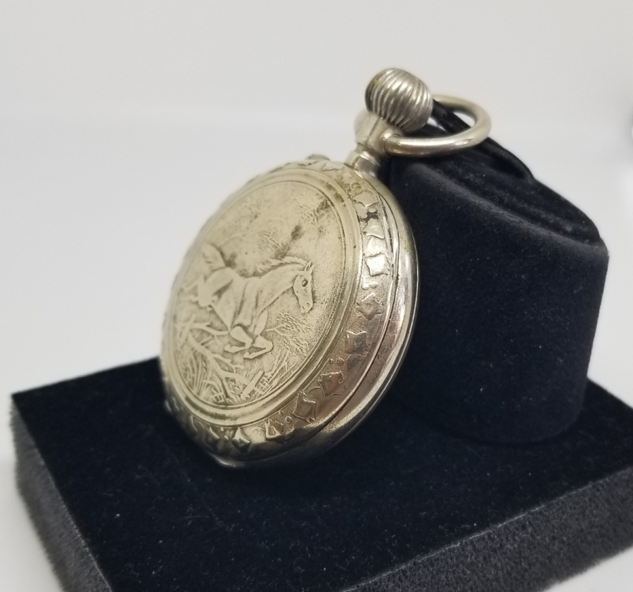 ARKA KAPAĞI AT FİGÜRLÜ ÇALIŞIR DURUMDA ANTİKA CEP SAATİ