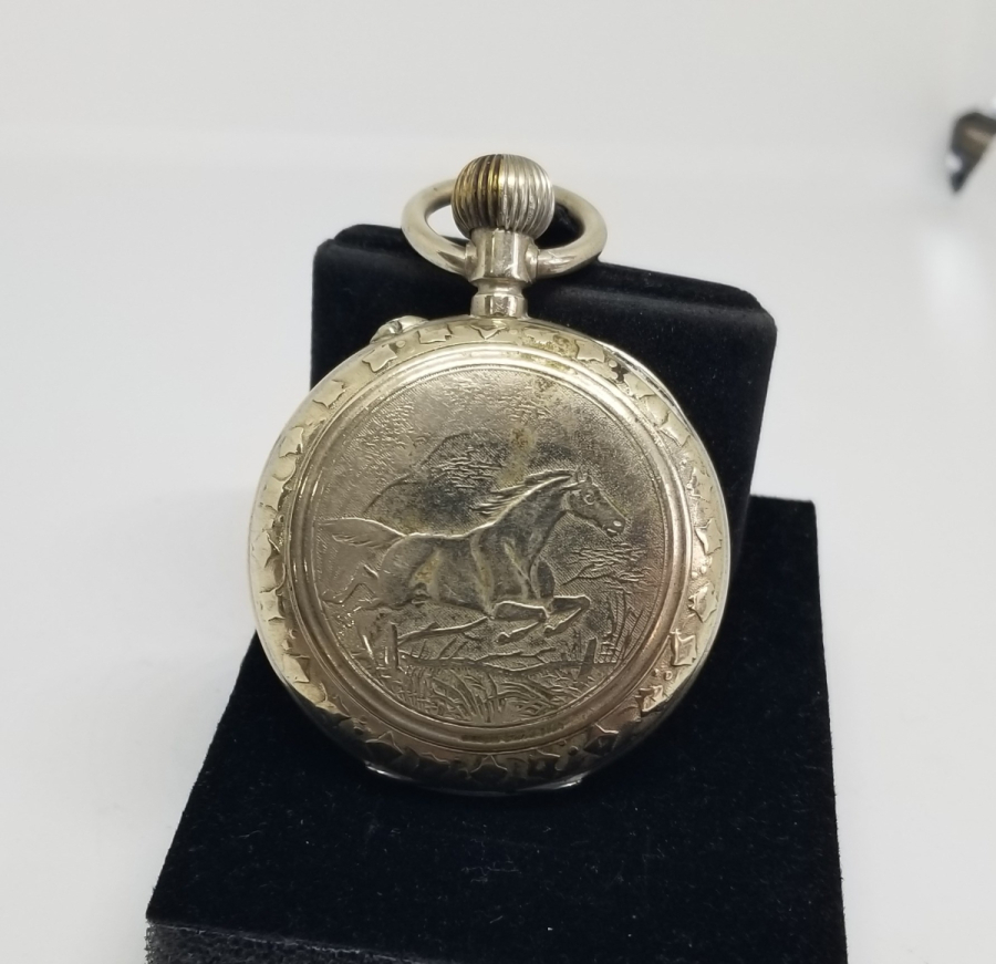 ARKA KAPAĞI AT FİGÜRLÜ ÇALIŞIR DURUMDA ANTİKA CEP SAATİ