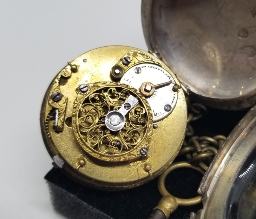 NADİR TİPTE GÜMÜŞ KASA ÖNDEN KURMALI ÖZEL YAPIM PRIOR CEP SAATİ