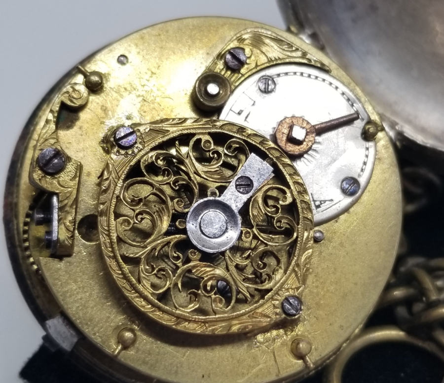 NADİR TİPTE GÜMÜŞ KASA ÖNDEN KURMALI ÖZEL YAPIM PRIOR CEP SAATİ