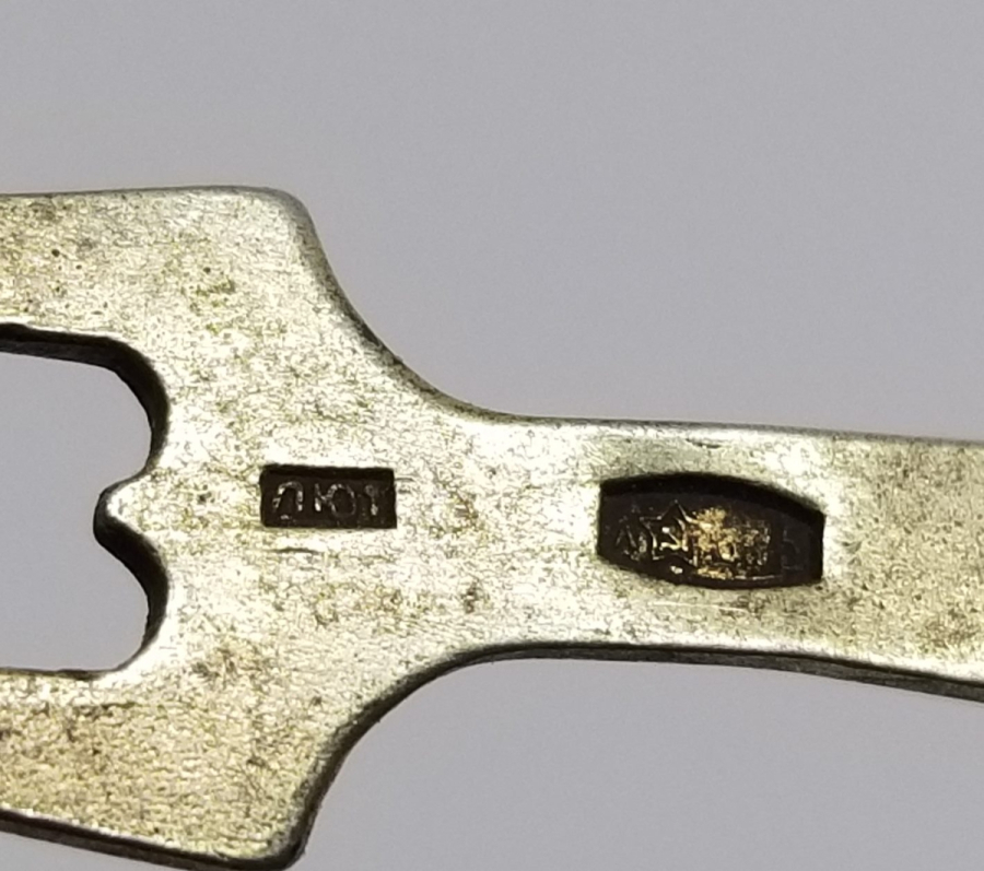 ORAK ÇEKİÇ DAMGALI ANTİKA MİNELİ RUS GÜMÜŞ PEYNİR ÇATALI