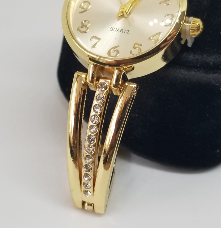 ALTIN KAPLAMA NOSTALJİK KOL SAATİ