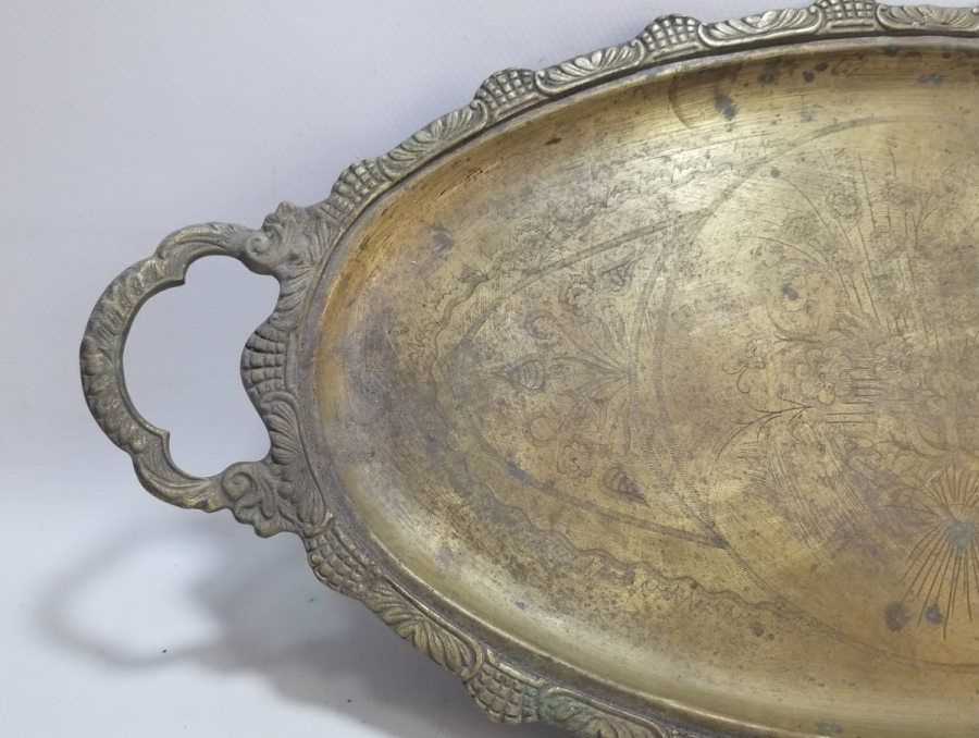 KALEM VE KABARTMA İŞÇİLİKLİ ANTİKA KAHVE TEPSİSİ