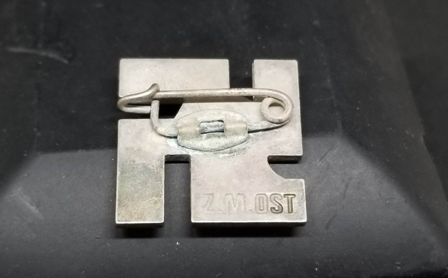 2. DÜNYA SAVAŞI DÖNEMİ NAZİ SUBAY ROZETİ