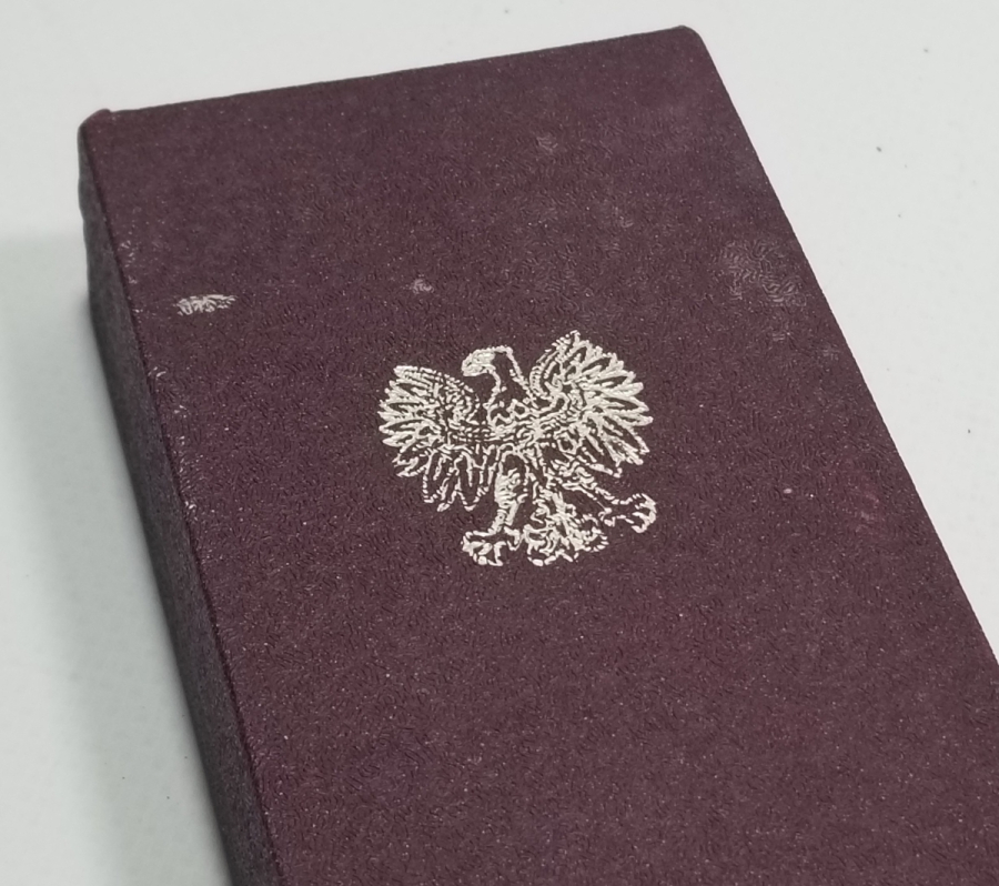 ORİJİNAL KUTUSUNDA ASKI VE KURDELASIYLA ÇOK NADİR MİNELİ GÜMÜŞ POLONYA DEVLET NİŞANI