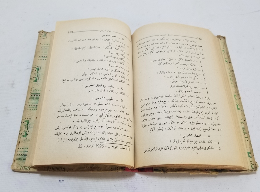 GENEL EĞİTİM KONULARI İSİMLİ CUMHURİYET BAŞLARI BASKI KİTAP