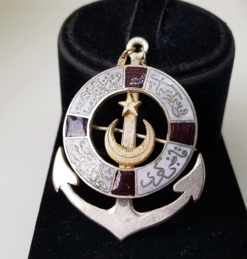 1. DÜNYA SAVAŞI DÖNEMİ NADİR DONANMA-İ OSMANİ MUAVENET-İ MİLLİYE CEMİYETİ KADIKÖY HANIMLAR ŞUBESİ ROZETİ