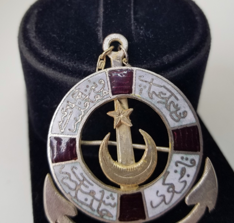 1. DÜNYA SAVAŞI DÖNEMİ NADİR DONANMA-İ OSMANİ MUAVENET-İ MİLLİYE CEMİYETİ KADIKÖY HANIMLAR ŞUBESİ ROZETİ