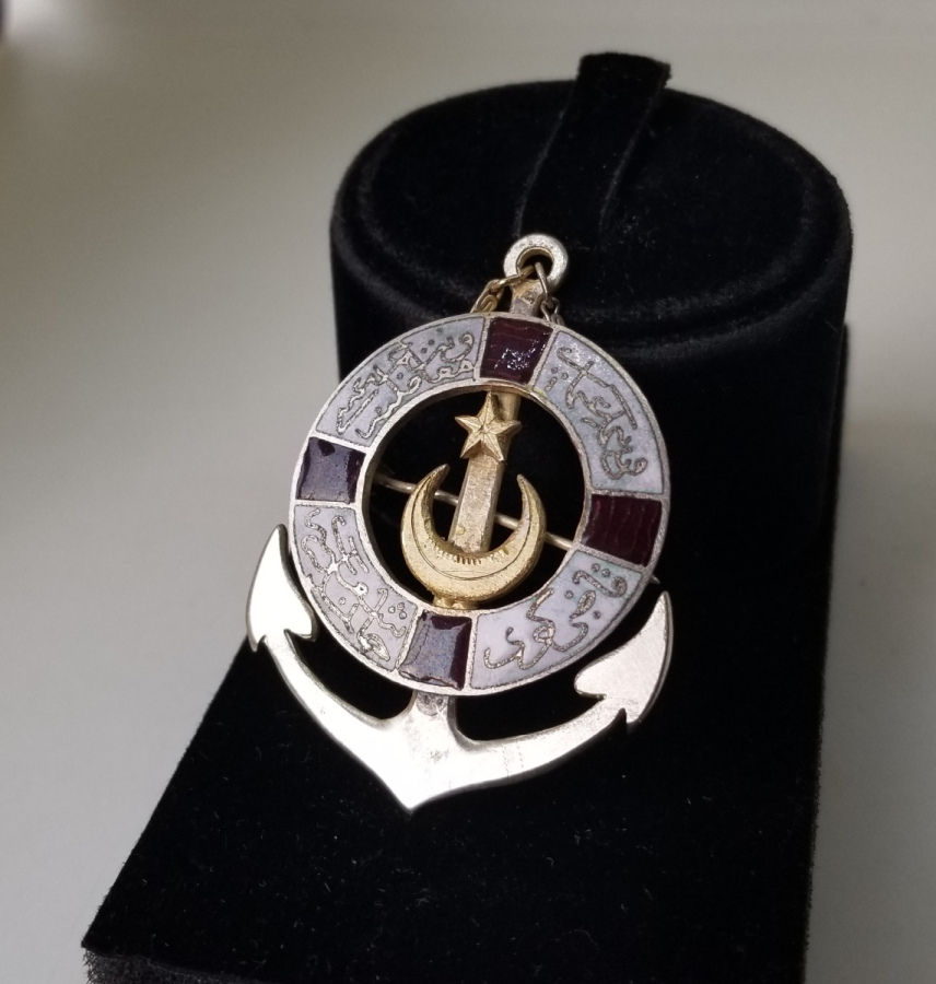 1. DÜNYA SAVAŞI DÖNEMİ NADİR DONANMA-İ OSMANİ MUAVENET-İ MİLLİYE CEMİYETİ KADIKÖY HANIMLAR ŞUBESİ ROZETİ