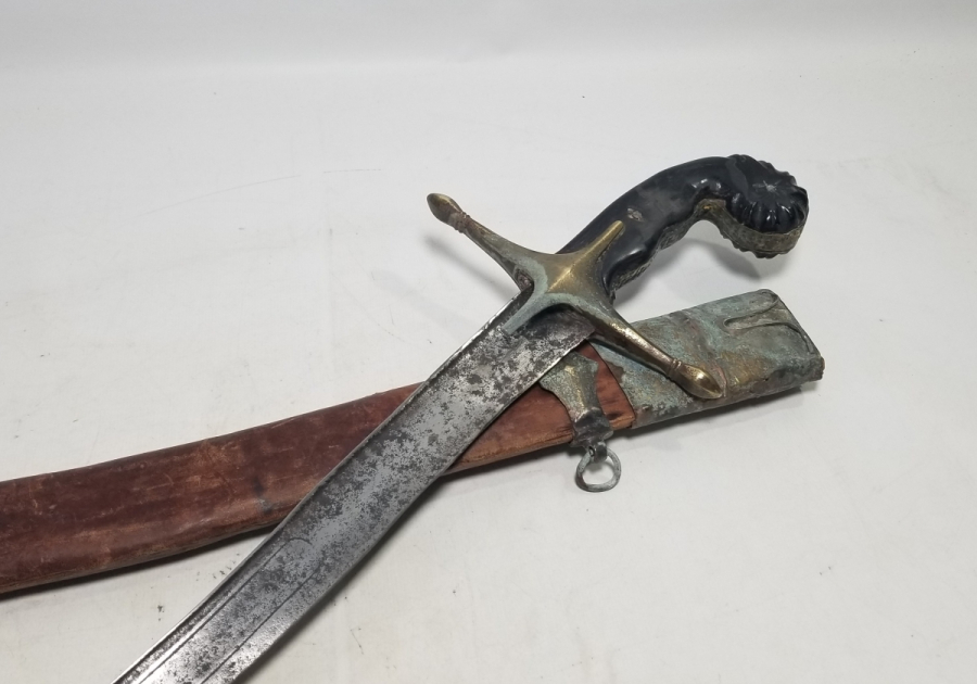 NADİR TİPTE PALA FORMLU YENİÇERİ PUSATI