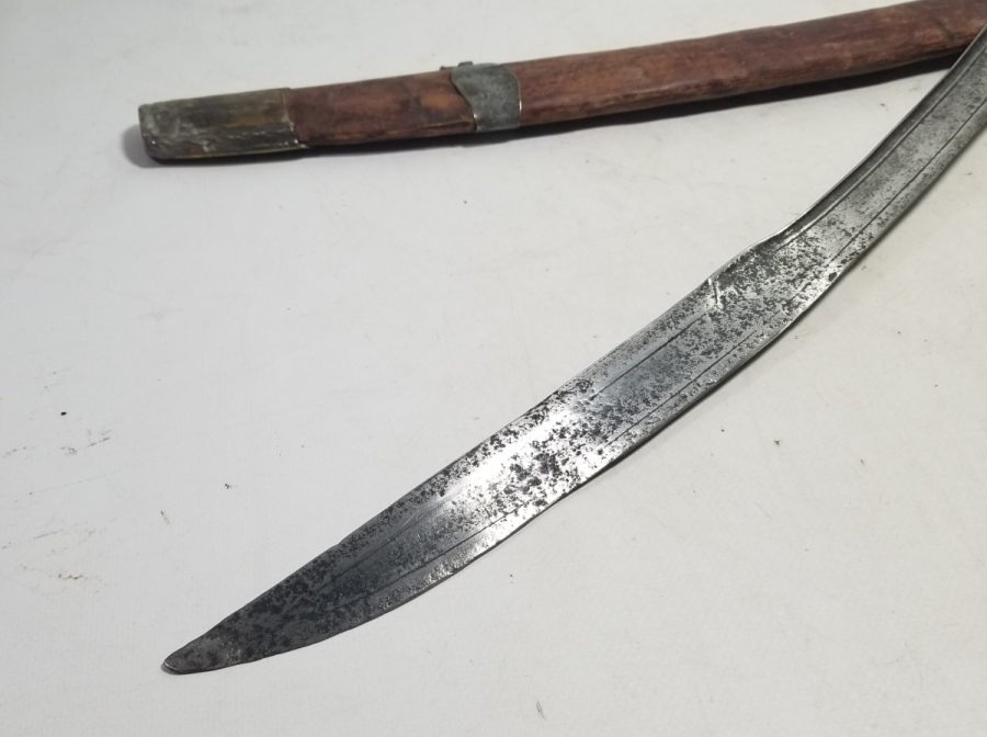 NADİR TİPTE PALA FORMLU YENİÇERİ PUSATI