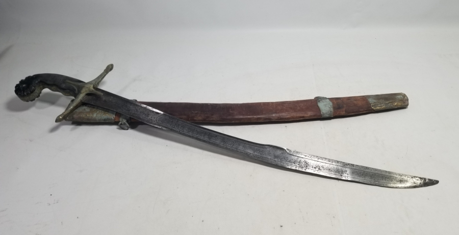 NADİR TİPTE PALA FORMLU YENİÇERİ PUSATI