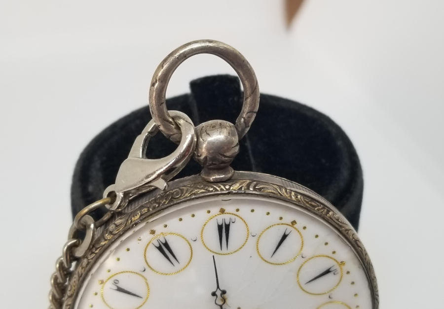 KADRANI ALTIN BEZELİ OSMANLI DÖNEMİ GÜMÜŞ KASA ARKADAN KURMALI CEP SAATİ