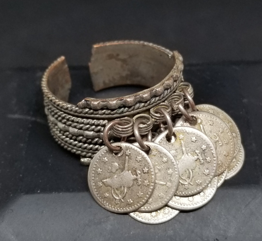 YOKLUK DÖNEMİ EL YAPIMI ANTİKA YÜZÜK