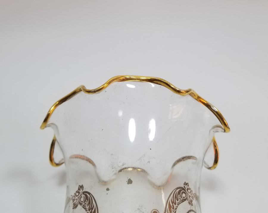 ÜZERİ ALTIN VARAKLI ANTİKA GAZ LAMBASI CAMI